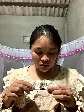 NhuFox online show from January 10, 2026, 1:02 pm