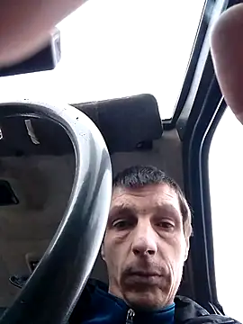 N i k o l a u online show from December 18, 2025, 11:38 am