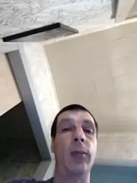 N i k o l a u online show from February 6, 2026, 7:50 pm