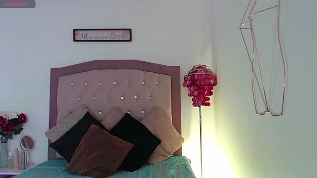 AmelieAndAce online show from September 20, 2025, 2:51 pm