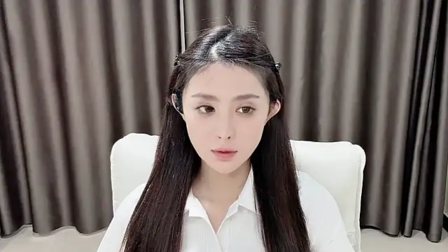 Snapshot of sliGhtAn1 chatting on April 12, 2026, 8:19 am sliGhtAn1 online show from April 12, 2026, 8:19 am