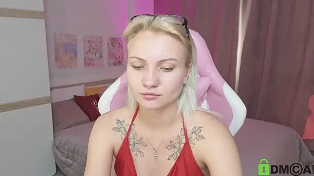 Cameronlovely  online show from September 9, 2025, 8:14 am