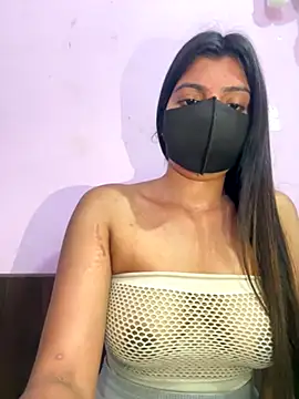 Snapshot of _01ruhi chatting on November 3, 2025, 7:04 pm 01ruhi online show from November 3, 2025, 7:04 pm