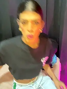 Snapshot of Lady_Dirty444 chatting on October 24, 2025, 11:45 pm Lady Dirty444 online show from October 24, 2025, 11:45 pm