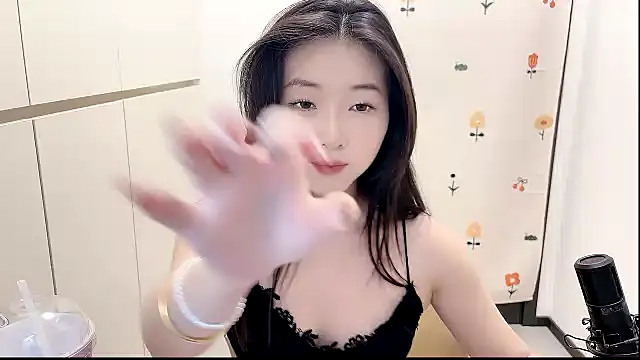 Rosalind xixi online show from September 17, 2025, 8:49 am