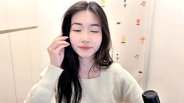 Rosalind xixi online show from November 10, 2025, 7:07 am