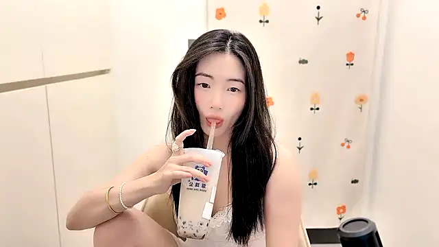 Rosalind xixi online show from November 12, 2025, 10:26 am