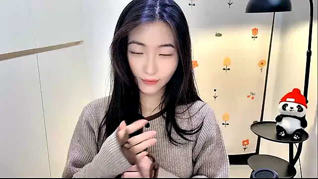 Rosalind xixi online show from November 27, 2025, 8:49 am