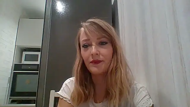 Vexxaa online show from March 4, 2026, 4:02 pm