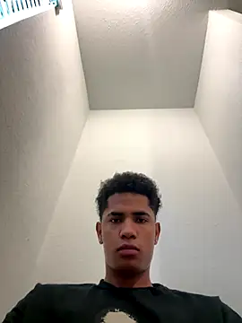 fuego01 online show from October 20, 2025, 3:23 pm