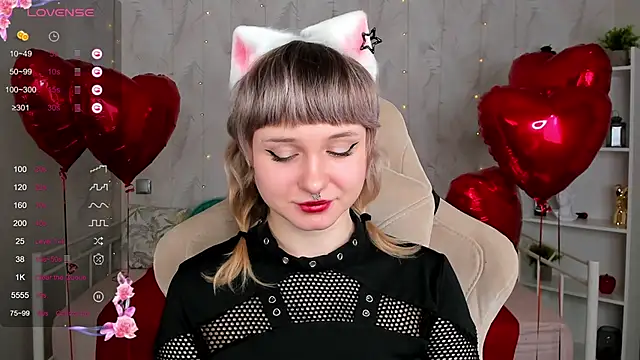 Tori Cutie online show from February 13, 2026, 12:06 am