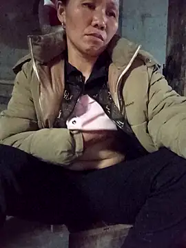 Snapshot of TinTin321 chatting on February 8, 2026, 7:01 am TinTin321 online show from February 8, 2026, 7:01 am