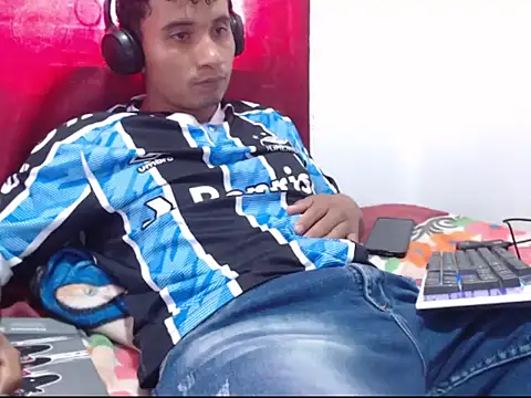 Snapshot of _Duvan_123 chatting on December 18, 2025, 6:47 pm Duvan 123 online show from December 18, 2025, 6:47 pm