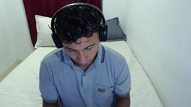 Snapshot of _Duvan_123 chatting on January 7, 2026, 2:14 am Duvan 123 online show from January 7, 2026, 2:14 am