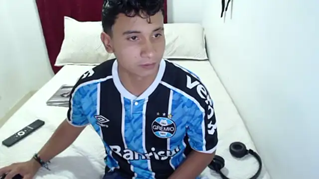 Snapshot of _Duvan_123 chatting on January 8, 2026, 2:47 am Duvan 123 online show from January 8, 2026, 2:47 am