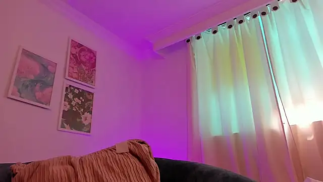 canelleGarces online show from February 23, 2026, 7:11 pm