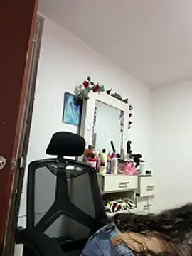 saranghae  online show from April 14, 2026, 2:50 am