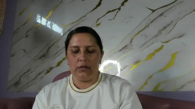Snapshot of KikaDuque chatting on July 3, 2026, 7:42 pm KikaDuque online show from July 3, 2026, 7:42 pm