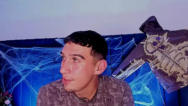 dominik thompson777 online show from October 30, 2025, 5:31 am