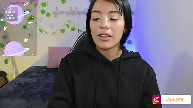 Lalalutsy tay online show from September 22, 2025, 7:16 pm