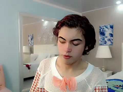 nathalialoes1 online show from November 1, 2025, 12:07 pm