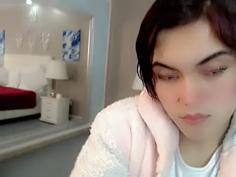 nathalialoes1 online show from November 4, 2025, 3:27 am