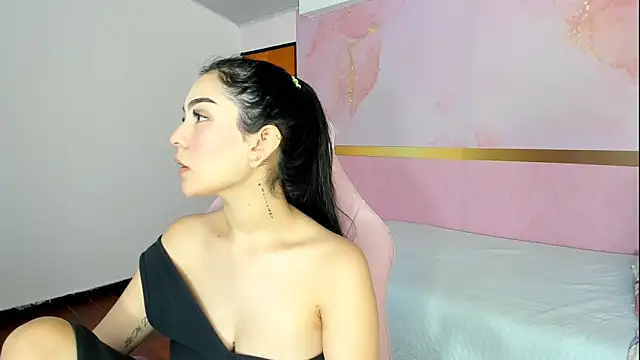 milk candy18 online show from November 2, 2025, 11:23 am