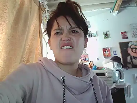 Snapshot of chanito_1421 chatting on September 29, 2025, 3:06 pm chanito 1421 online show from September 29, 2025, 3:06 pm