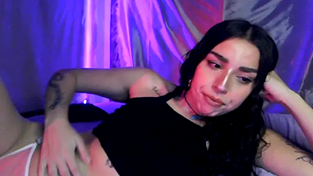 sweetbrunette22 online show from February 14, 2026, 6:04 pm