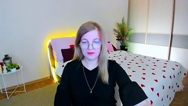 YourUniverser online show from June 3, 2026, 9:56 am