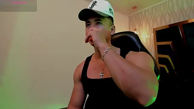 Draven Marceaux online show from October 4, 2025, 1:14 am