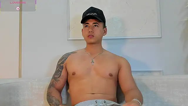 Snapshot of Draven_Marceaux chatting on June 21, 2026, 6:21 pm Draven Marceaux online show from June 21, 2026, 6:21 pm