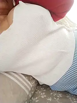 zerdaliii online show from November 18, 2025, 6:07 am