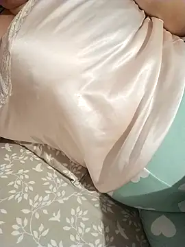 zerdaliii online show from February 11, 2026, 10:04 pm