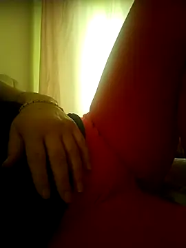 zerdaliii online show from April 22, 2026, 3:31 am