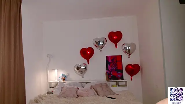 Snapshot of Ice_Strawberry chatting on February 13, 2026, 3:02 am Ice Strawberry online show from February 13, 2026, 3:02 am