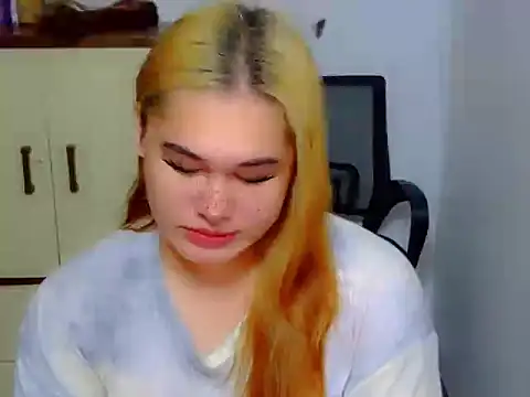 Snapshot of Annierose_ts chatting on February 2, 2026, 2:38 pm Annierose ts online show from February 2, 2026, 2:38 pm