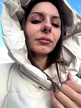 kittyCarrol online show from September 28, 2025, 11:15 am