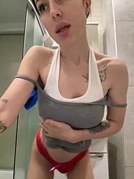 SakuraSara online show from November 17, 2025, 5:02 am