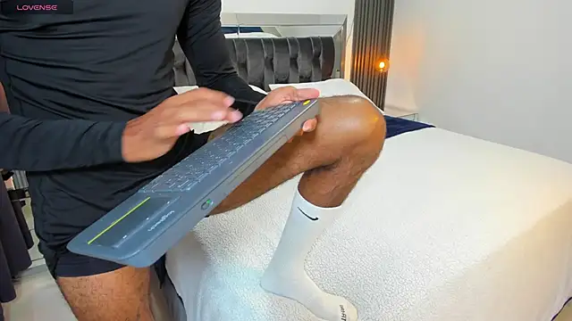 Snapshot of MARC_THOMPSON_ chatting on September 9, 2025, 3:55 pm MARC THOMPSON online show from September 9, 2025, 3:55 pm