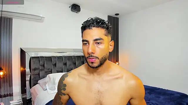 Snapshot of MARC_THOMPSON_ chatting on September 12, 2025, 11:48 pm MARC THOMPSON online show from September 12, 2025, 11:48 pm