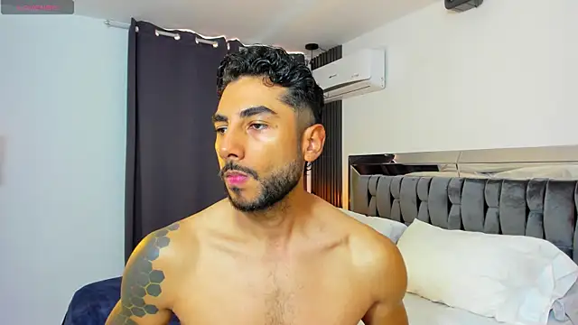 Snapshot of MARC_THOMPSON_ chatting on September 18, 2025, 3:03 pm MARC THOMPSON online show from September 18, 2025, 3:03 pm