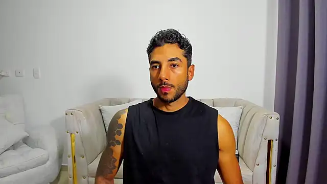 Snapshot of MARC_THOMPSON_ chatting on September 30, 2025, 11:48 am MARC THOMPSON online show from September 30, 2025, 11:48 am