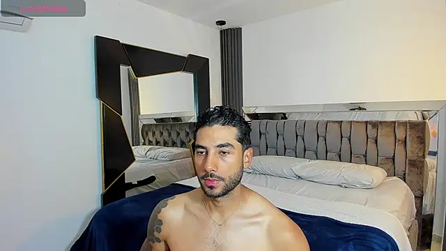 MARC THOMPSON  online show from November 24, 2025, 3:56 pm