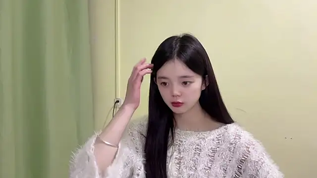 Nicole-13 online show from January 8, 2026, 12:40 pm