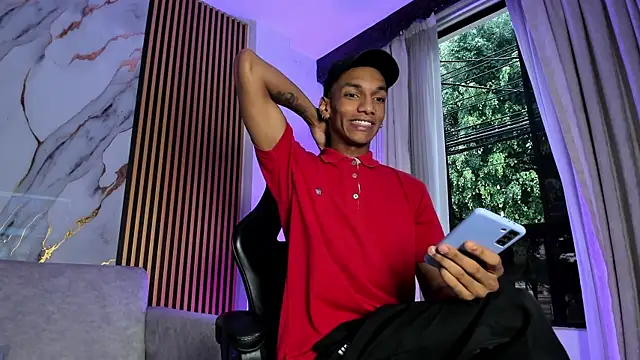 JulienSaint online show from December 4, 2025, 12:14 pm