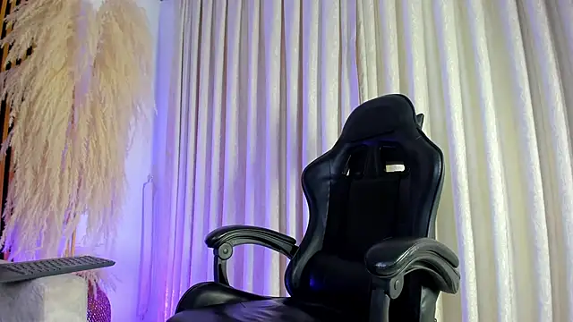 JulienSaint online show from February 26, 2026, 12:04 pm