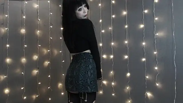 Snapshot of _LUCY_LAVE chatting on April 6, 2026, 2:07 pm LUCY LAVE online show from April 6, 2026, 2:07 pm