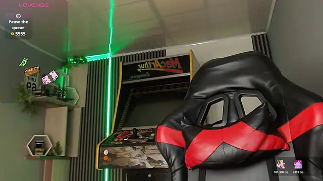 Bastian MCcormick online show from November 20, 2025, 12:27 pm