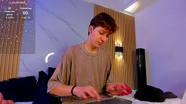 IM DAREN online show from September 30, 2025, 12:32 pm